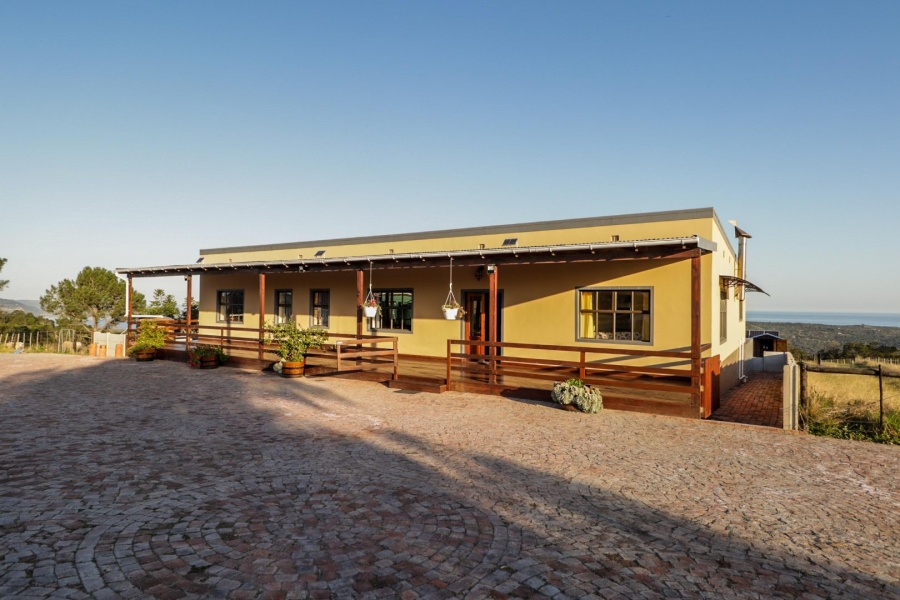 Commercial Property for Sale in Rondevlei Western Cape